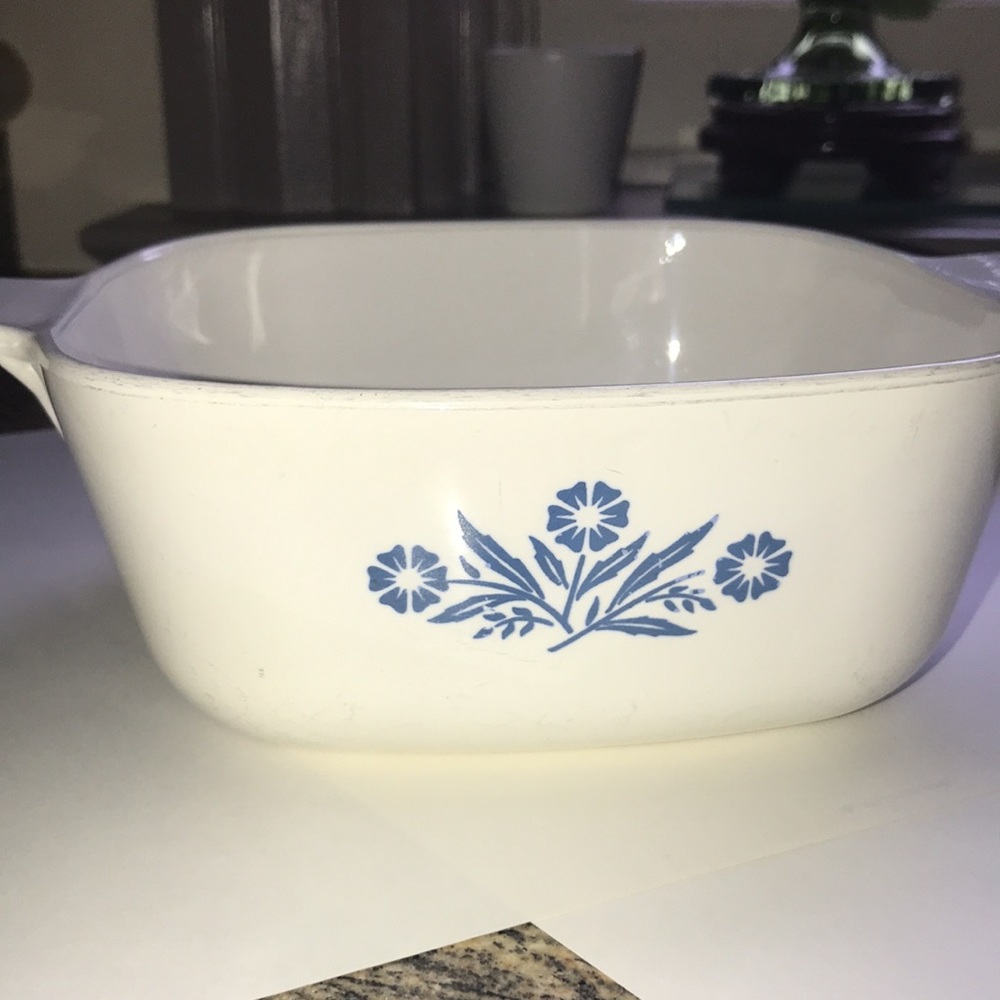Vintage Corningware blue cornflower casserole